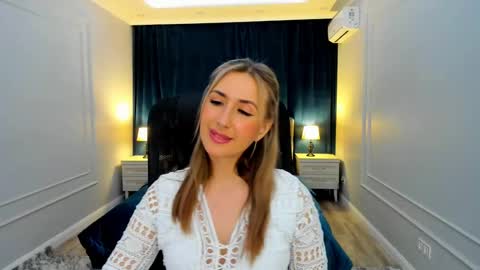 Snapshot of goldenlighte chatting on February 20, 3:34 am Olivia online show from February 20, 3:34 am