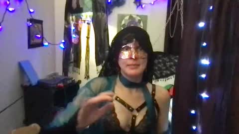 goldynsilvyrempress online show from April 25, 7:22 am