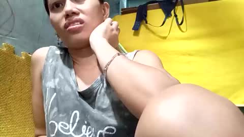 GorgeousPinay babe online show from March 24, 12:49 am