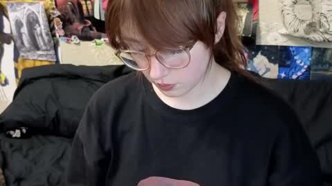 Snapshot of goth_pumpkin chatting on October 3, 9:20 pm Amy online show from October 3, 9:20 pm