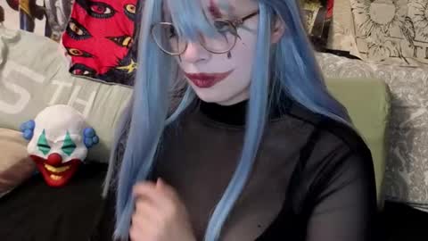 Snapshot of goth_pumpkin chatting on September 28, 8:14 pm Amy online show from September 28, 8:14 pm