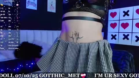 Snapshot of gotthic_met chatting on October 8, 4:50 am Meredith Alessandra online show from October 8, 4:50 am