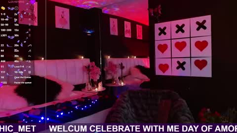 Snapshot of gotthic_met chatting on September 20, 4:11 am Meredith Alessandra online show from September 20, 4:11 am
