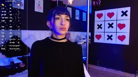 Snapshot of gotthic_met chatting on February 28, 4:32 am Meredith Alessandra online show from February 28, 4:32 am