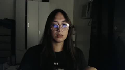 Snapshot of grace_for_youuu chatting on January 14, 6:24 am HoneyGrace online show from January 14, 6:24 am