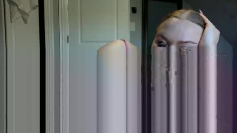 Grace Loves online show from November 7, 4:56 pm