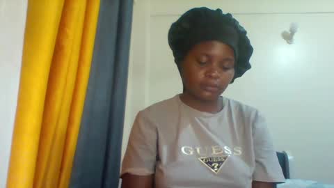 Snapshot of grannylover_ chatting on February 25, 2:36 am grannylover_ online show from February 25, 2:36 am