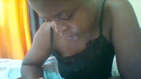 Snapshot of grannylover_ chatting on February 3, 6:02 am grannylover_ online show from February 3, 6:02 am
