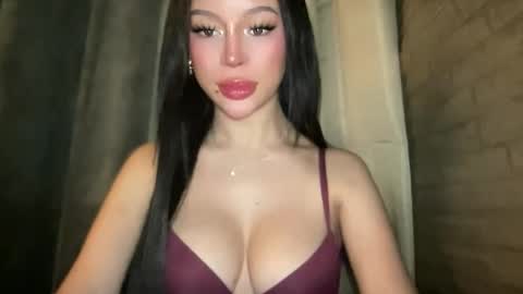 Marie Pelie online show from December 18, 6:34 pm