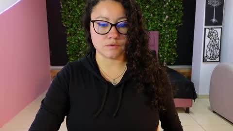 Vanessa online show from February 1, 11:21 am