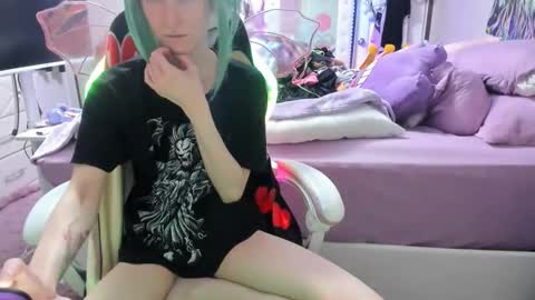 GreenEyedLovexo online show from May 9, 7:16 pm