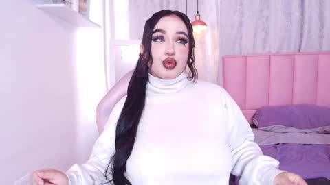 Snapshot of greennbella chatting on February 1, 7:02 pm online show from February 1, 7:02 pm