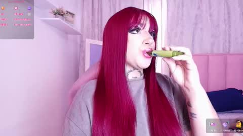 Snapshot of greennbella chatting on February 20, 7:08 pm online show from February 20, 7:08 pm