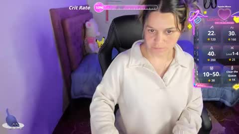 Hello Im Julieta Im 25 years old welcome to my room have fun and be happy. online show from October 5, 4:39 am