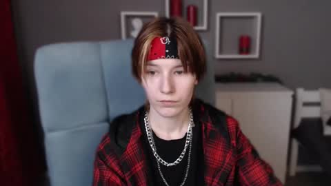 guitarandangell online show from January 5, 5:27 pm