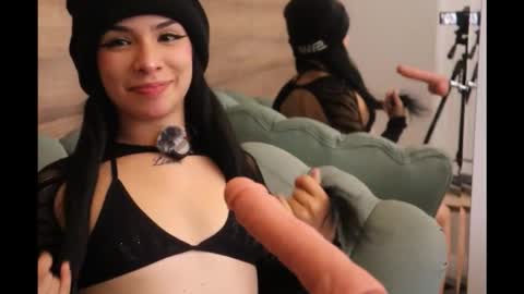 gummyluv online show from November 30, 2:54 pm