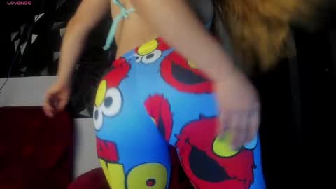   online show from April 25, 3:31 am