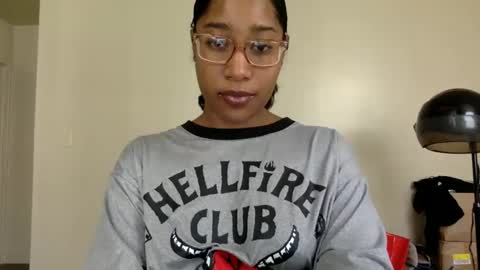 Snapshot of gyalxoxo chatting on October 9, 3:27 pm gyalxoxo online show from October 9, 3:27 pm