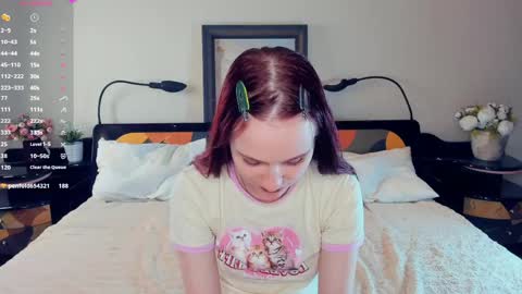 Chloe online show from May 27, 1:57 am