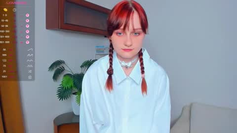 Chloe online show from September 20, 6:50 pm