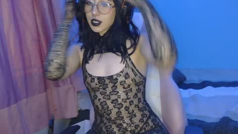 Snapshot of hachiko_love chatting on December 10, 3:20 am Hachiko online show from December 10, 3:20 am