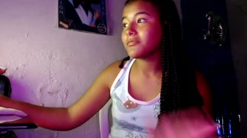 hadesmit1 online show from June 17, 12:28 pm