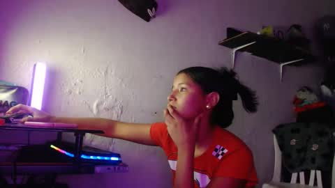 hadesmit1 online show from March 6, 10:49 pm