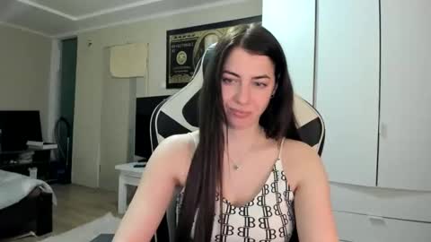 Sk     pe     Anya388109 online show from March 5, 7:20 pm