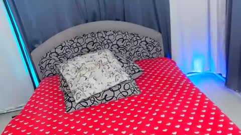 hailey_pirs online show from December 1, 10:08 am