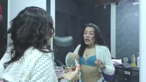 haileycat_ online show from July 25, 4:19 am