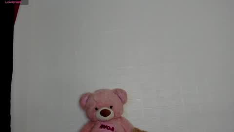 Hailey online show from April 26, 12:30 am