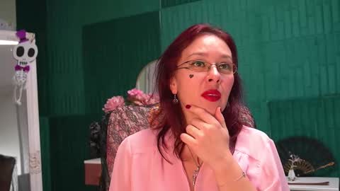 Hailey online show from November 4, 5:01 am