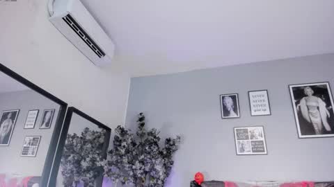 Hailey online show from October 20, 11:35 am