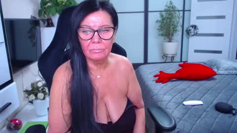 Snapshot of hairypussygranny chatting on January 20, 12:18 pm Monika online show from January 20, 12:18 pm