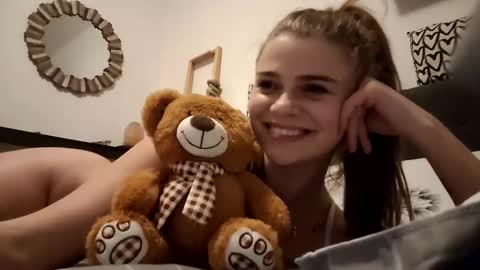 Snapshot of haleyreedme chatting on March 5, 8:55 pm Haley online show from March 5, 8:55 pm