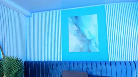 Halley Lorens online show from November 27, 7:28 pm