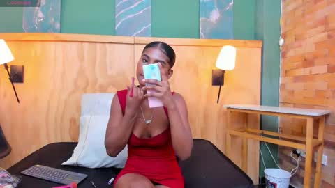 Halley Lorens online show from April 22, 7:44 pm