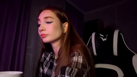 Holly online show from November 12, 7:56 pm