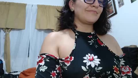 Snapshot of hammer9247 chatting on October 13, 9:39 pm hammer9247 online show from October 13, 9:39 pm