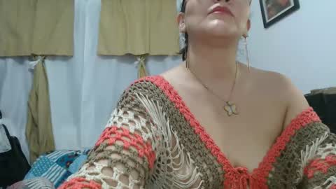 Snapshot of hammer9247 chatting on September 18, 11:25 pm hammer9247 online show from September 18, 11:25 pm