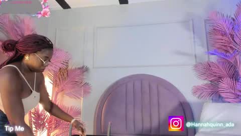 hanaahquinn online show from April 10, 11:38 am