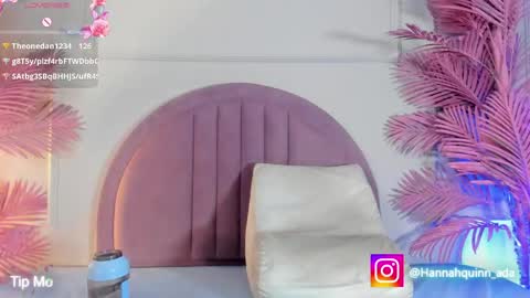 hanaahquinn online show from April 19, 6:10 pm