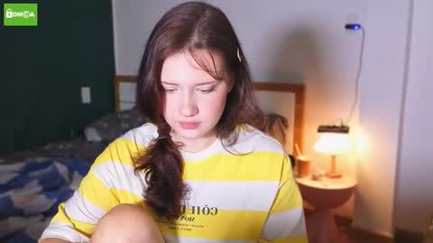 Snapshot of hanahwoods chatting on September 24, 7:35 pm hanahwoods online show from September 24, 7:35 pm