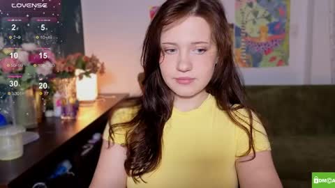 hanahwoods online show from April 18, 2:58 am