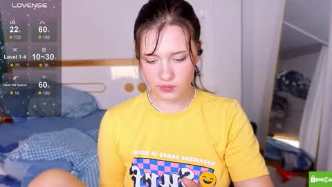 Snapshot of hanahwoods chatting on October 9, 1:37 pm hanahwoods online show from October 9, 1:37 pm