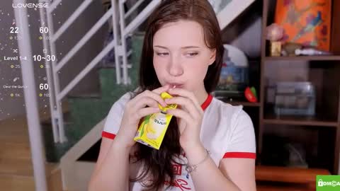 hanahwoods online show from February 27, 1:38 am