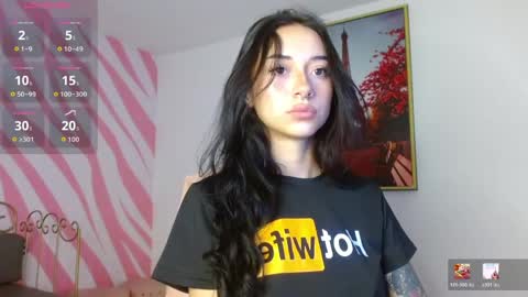 Hanaku  online show from April 27, 9:01 pm