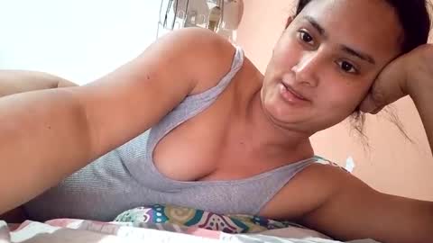 Snapshot of hann675654 chatting on December 27, 7:24 pm Hann675654 online show from December 27, 7:24 pm