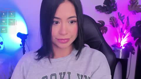 Snapshot of hanna_1sweet chatting on October 19, 9:50 pm hanna online show from October 19, 9:50 pm