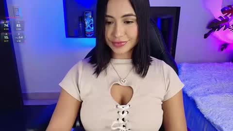 Snapshot of hanna_1sweet chatting on October 5, 6:24 pm hanna online show from October 5, 6:24 pm